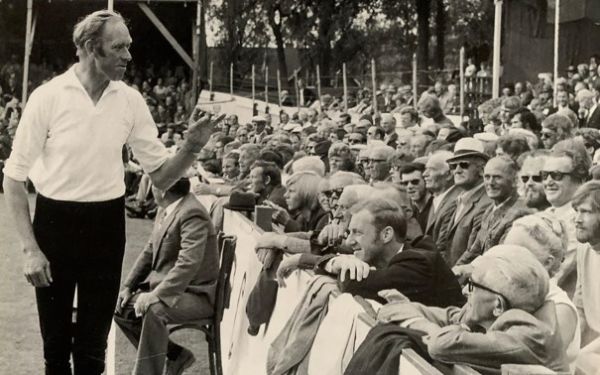 Tentoonstelling ‘125 jaar kaatsvereniging Eendracht’ — museum-expo in Friesland