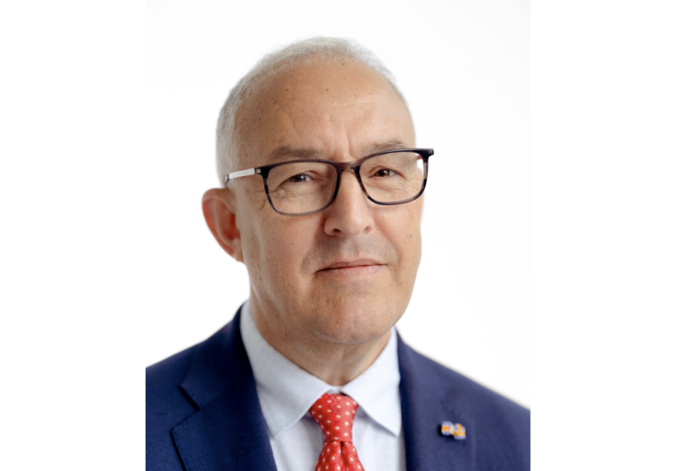 Lezing en boekpresentatie door Ahmed Aboutaleb — muziek in Friesland