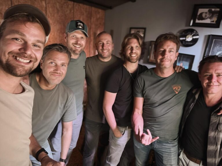 Reünie optreden Frihals live muziek — muziek in Friesland